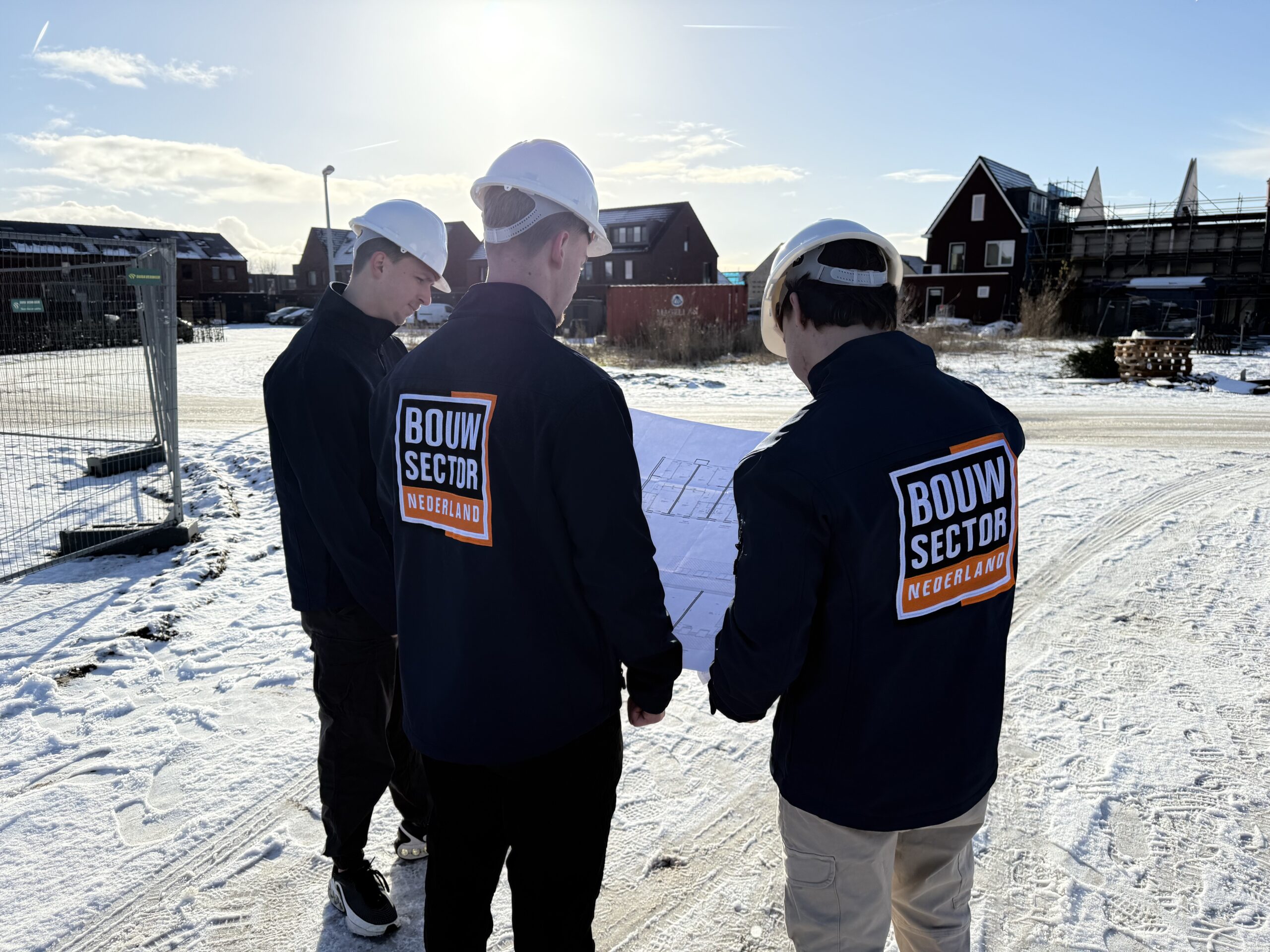 Aannemer voor nieuwbouw. Team van aannemers van Bouwsector Nederland.